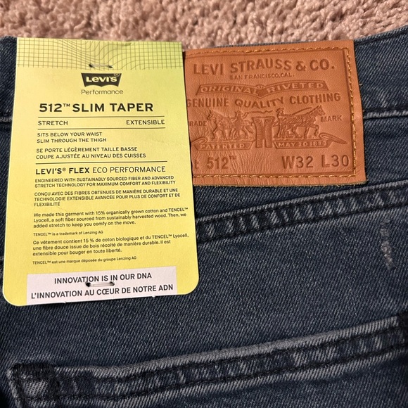 Men’s Levi Jeans - Picture 2 of 3